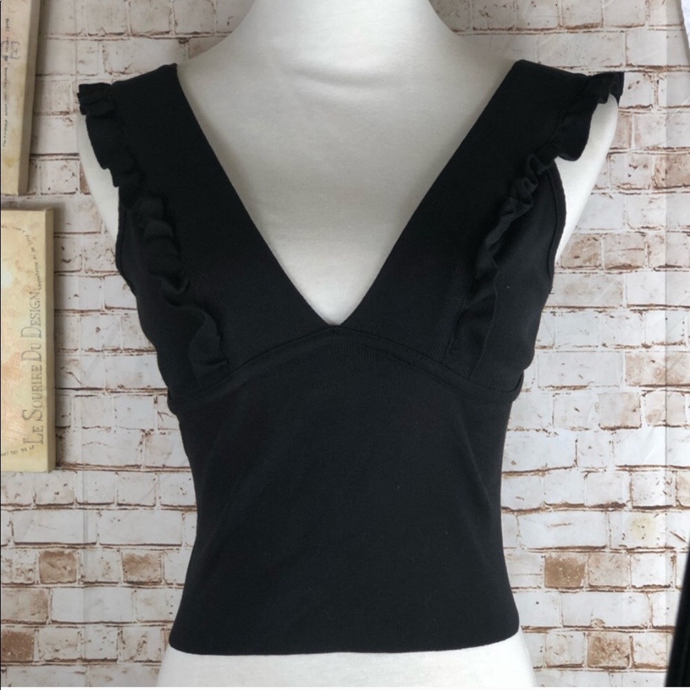 Zara Knit size small Black ruffle trim crop top